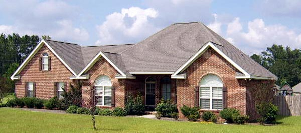 European Plan with 1638 Sq. Ft., 3 Bedrooms, 2 Bathrooms, 2 Car Garage Picture 5