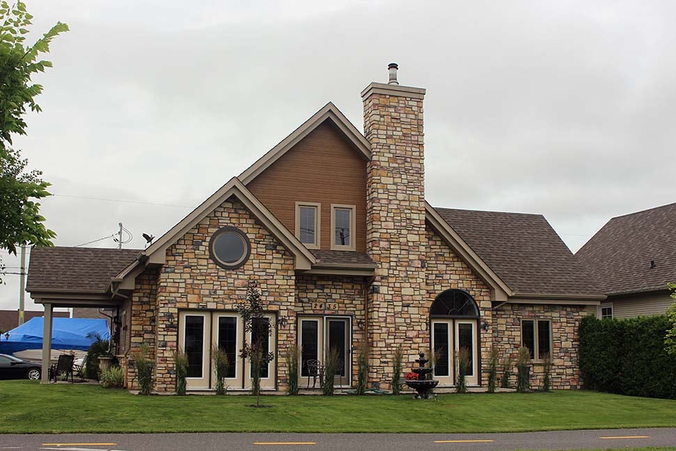 Bungalow, Cottage, Country, Craftsman Plan with 1625 Sq. Ft., 3 Bedrooms, 2 Bathrooms Picture 11
