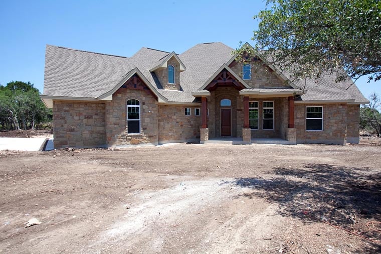 Cottage, Craftsman, Tuscan Plan with 2847 Sq. Ft., 3 Bedrooms, 3 Bathrooms, 3 Car Garage Picture 19