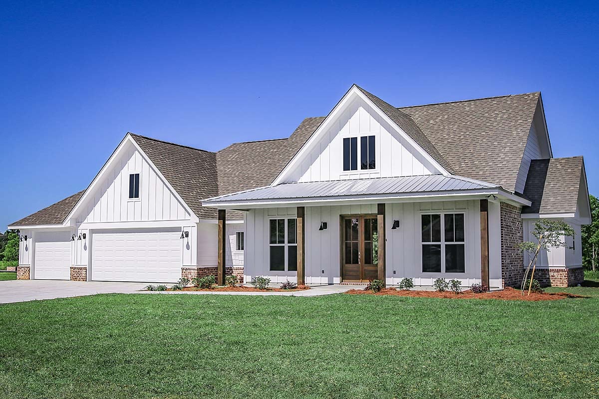Cottage, Country, Farmhouse, Traditional Plan with 2125 Sq. Ft., 3 Bedrooms, 3 Bathrooms, 3 Car Garage Elevation