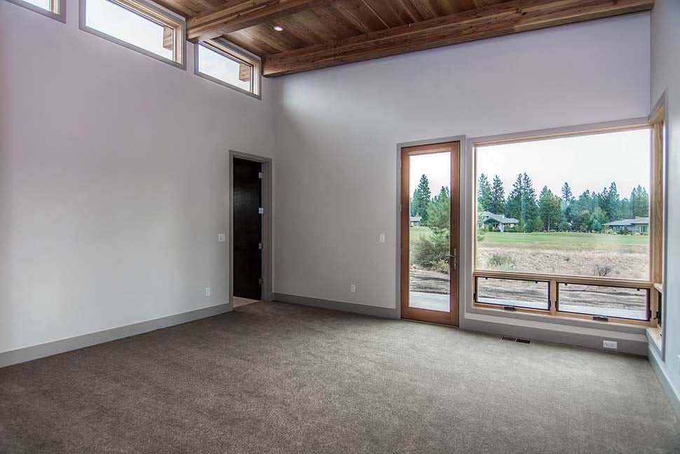 Gallery Picture 16