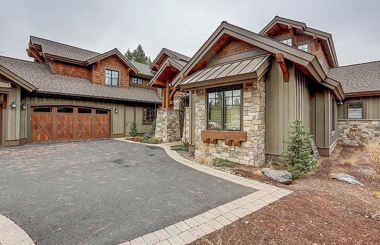 Craftsman Plan with 4964 Sq. Ft., 5 Bedrooms, 6 Bathrooms, 3 Car Garage Picture 6