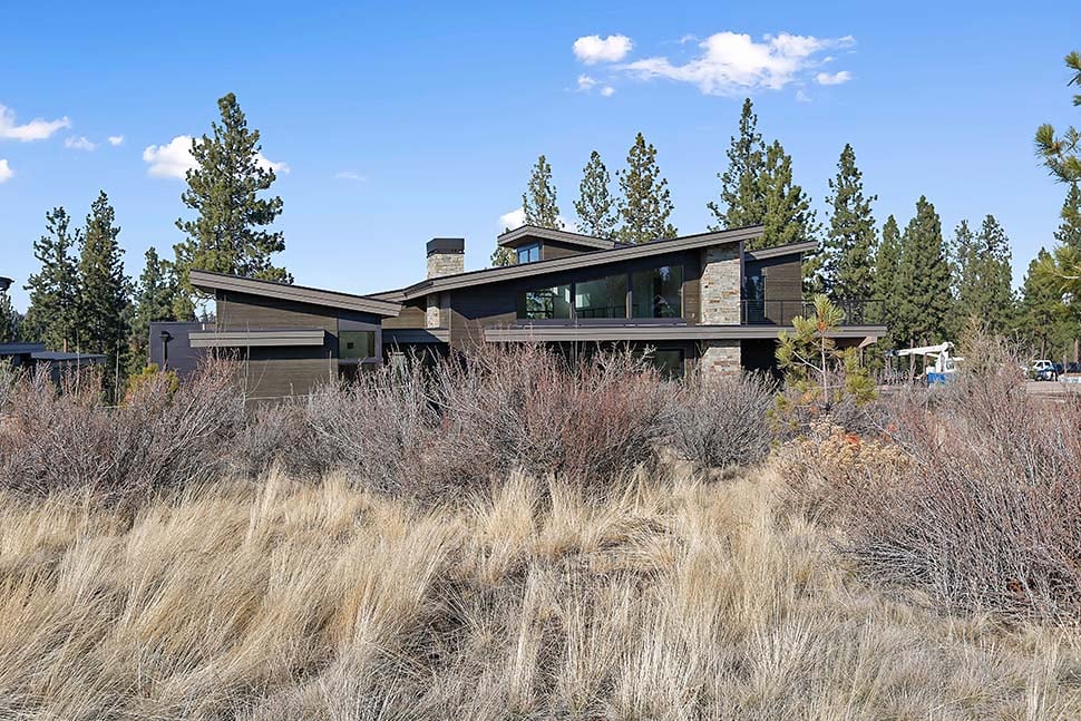 Contemporary Plan with 4356 Sq. Ft., 4 Bedrooms, 5 Bathrooms, 3 Car Garage Picture 4