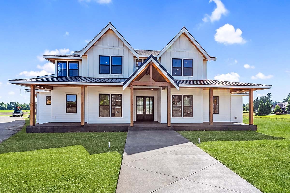 Country, Farmhouse Plan with 3864 Sq. Ft., 5 Bedrooms, 4 Bathrooms, 2 Car Garage Elevation