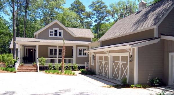 Country, Southern Plan with 3092 Sq. Ft., 2 Bedrooms, 3 Bathrooms, 2 Car Garage Elevation