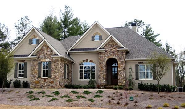 Ranch Plan with 4077 Sq. Ft., 4 Bedrooms, 4 Bathrooms, 3 Car Garage Elevation