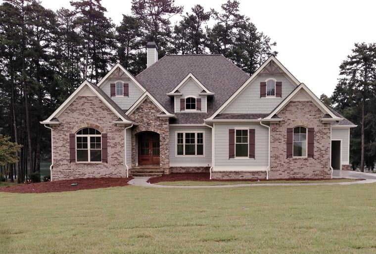 Cottage, Craftsman, French Country Plan with 2676 Sq. Ft., 3 Bedrooms, 3 Bathrooms, 3 Car Garage Elevation