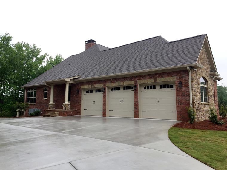 Country, French Country, Traditional Plan with 4770 Sq. Ft., 3 Bedrooms, 3 Bathrooms, 3 Car Garage Picture 7