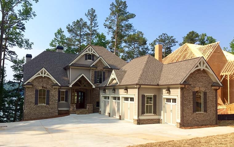 Country, Craftsman, Southern, Traditional Plan with 2867 Sq. Ft., 4 Bedrooms, 4 Bathrooms, 3 Car Garage Elevation