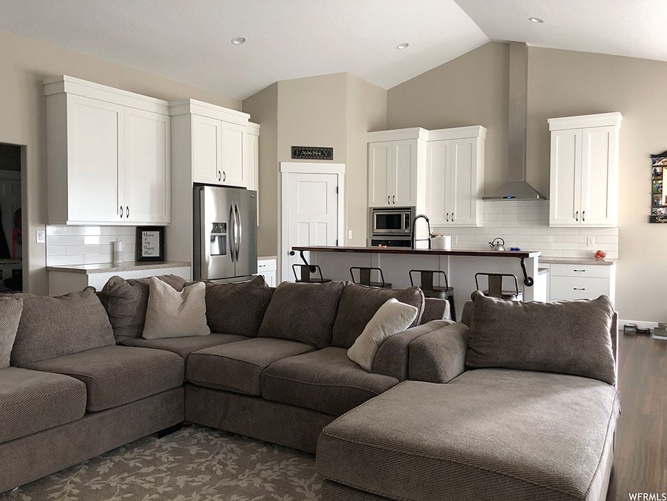 Craftsman, New American Style, Traditional Plan with 4490 Sq. Ft., 5 Bedrooms, 4 Bathrooms, 3 Car Garage Picture 22