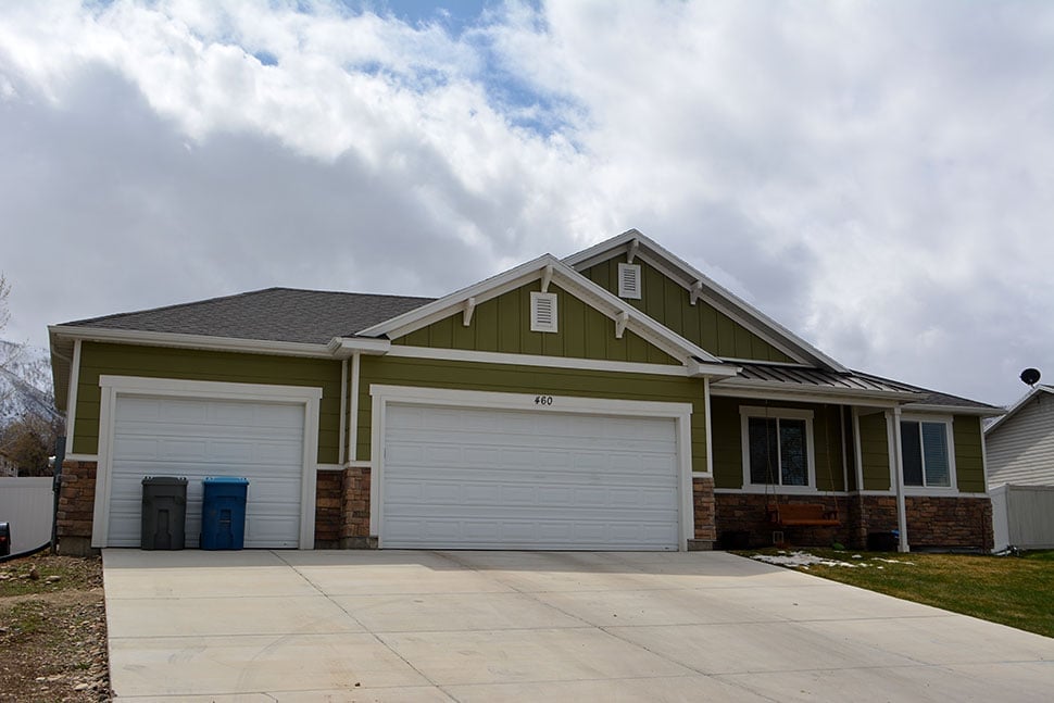 Craftsman, New American Style, Traditional Plan with 2963 Sq. Ft., 5 Bedrooms, 3 Bathrooms, 3 Car Garage Picture 21