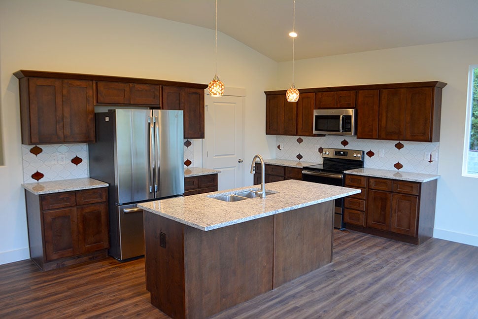 Craftsman, New American Style, Traditional Plan with 2963 Sq. Ft., 5 Bedrooms, 3 Bathrooms, 3 Car Garage Picture 30