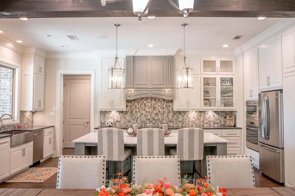 Country, European, French Country Plan with 2487 Sq. Ft., 3 Bedrooms, 2 Bathrooms, 2 Car Garage Picture 10