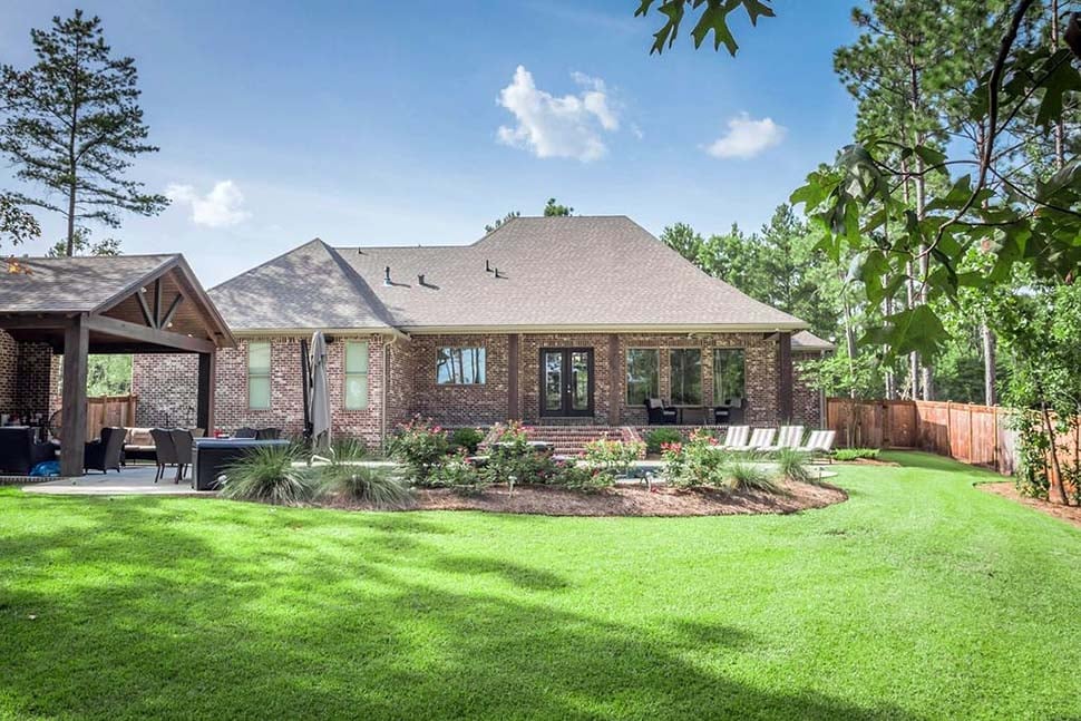 Country, European, French Country Plan with 2487 Sq. Ft., 3 Bedrooms, 2 Bathrooms, 2 Car Garage Rear Elevation