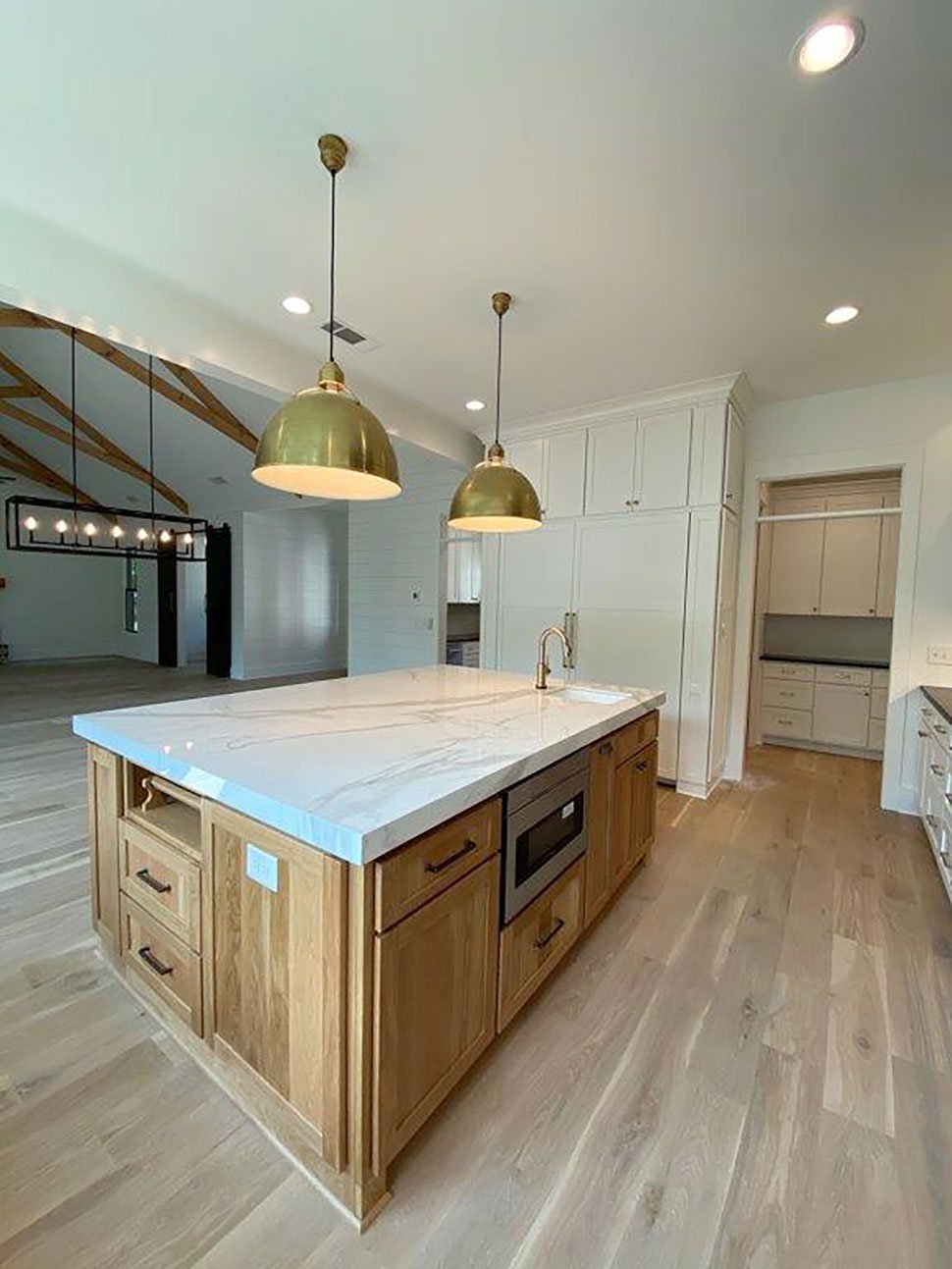 Coastal, Farmhouse, Southern Plan with 3794 Sq. Ft., 4 Bedrooms, 5 Bathrooms, 3 Car Garage Picture 31