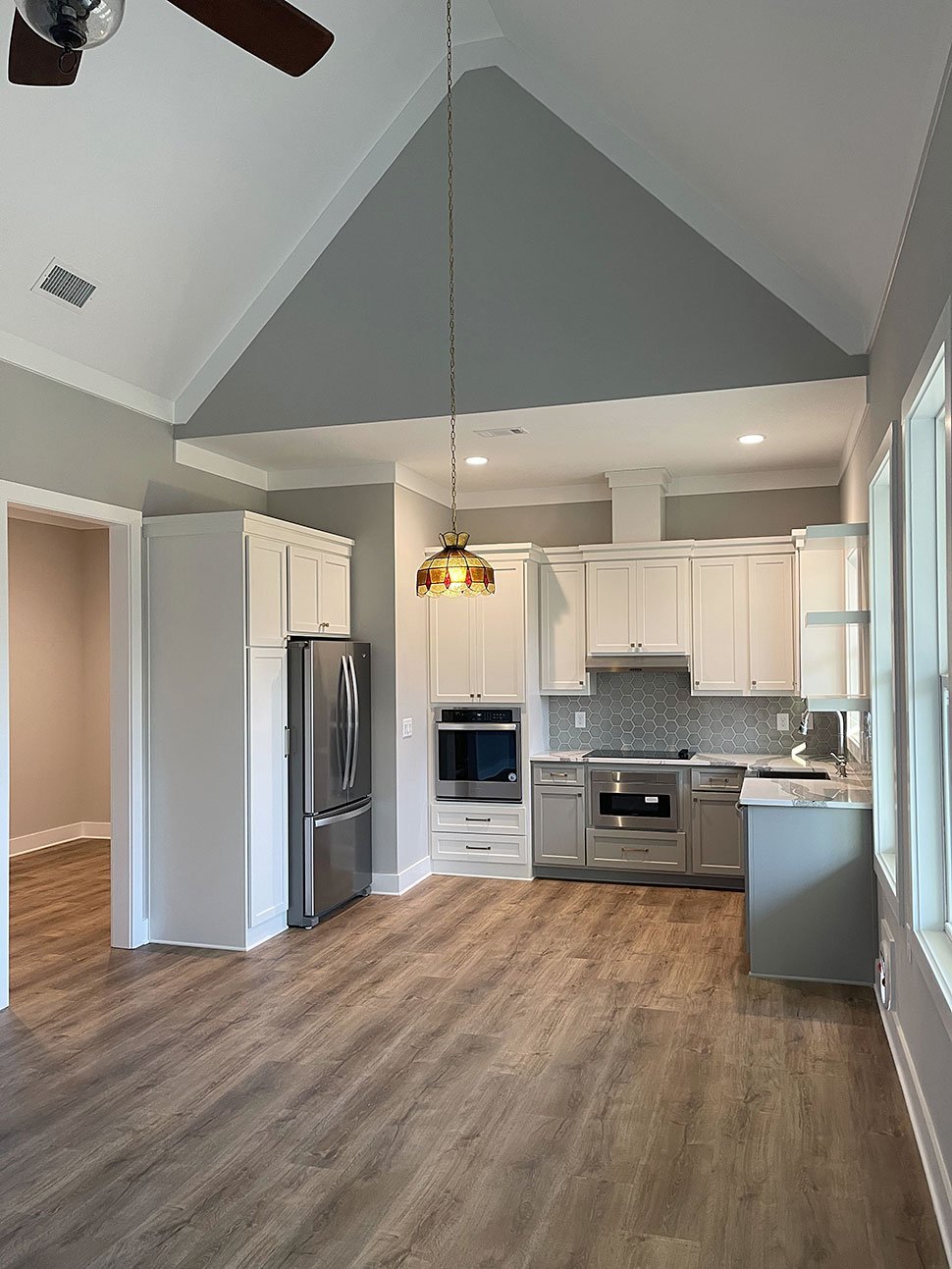 Craftsman, Farmhouse Plan with 3088 Sq. Ft., 4 Bedrooms, 4 Bathrooms, 4 Car Garage Picture 30