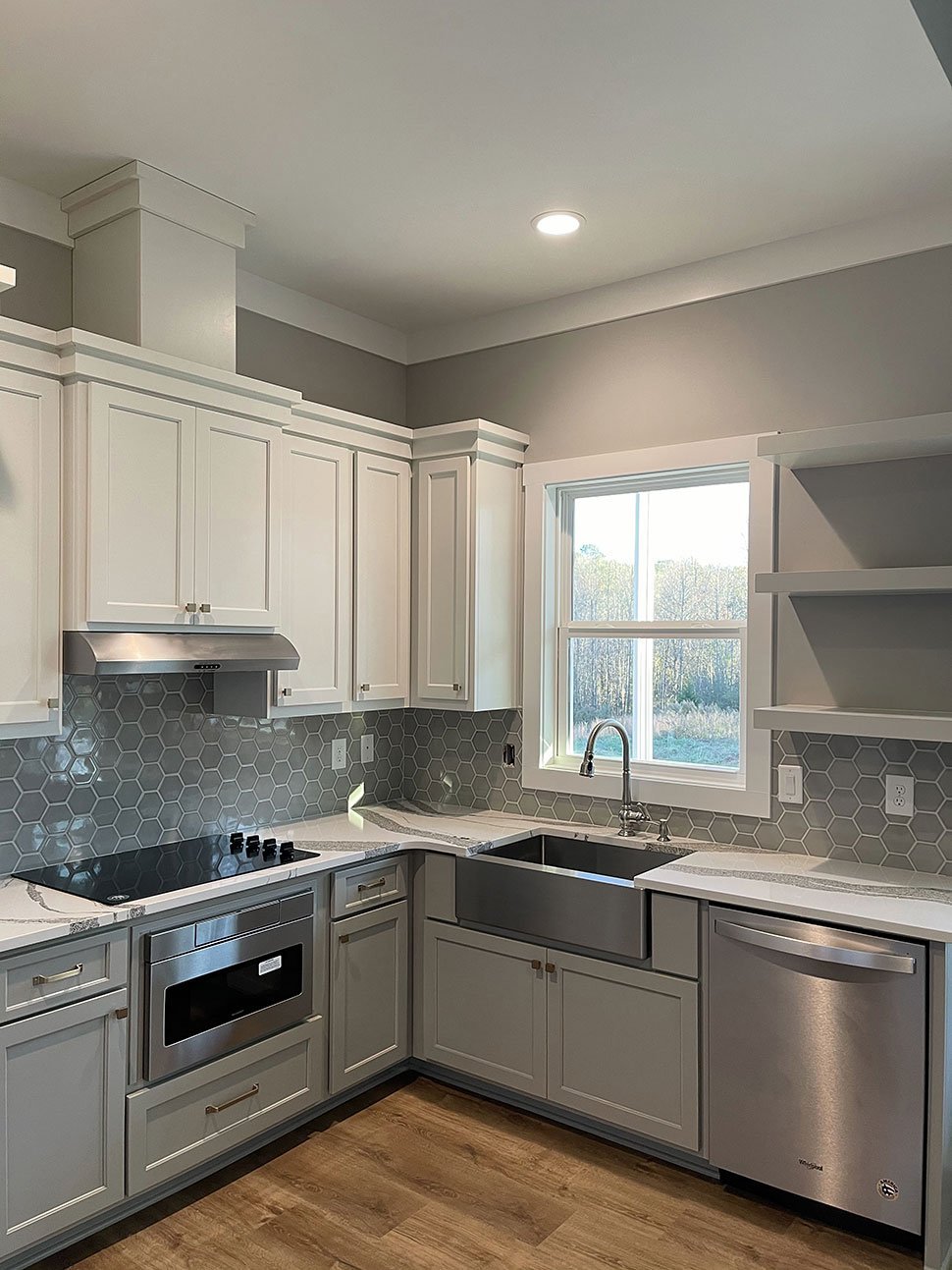 Craftsman, Farmhouse Plan with 3088 Sq. Ft., 4 Bedrooms, 4 Bathrooms, 4 Car Garage Picture 31