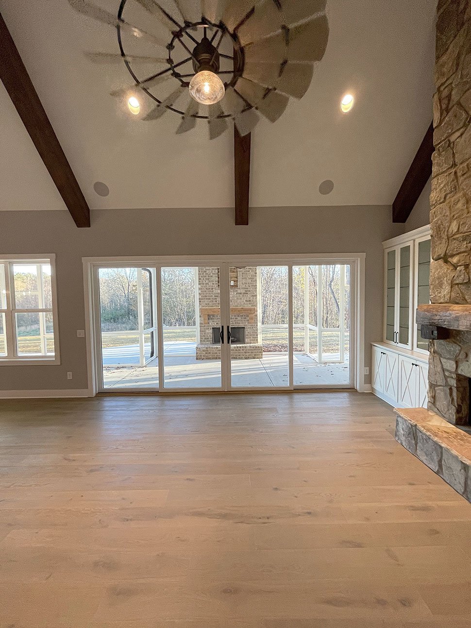 Craftsman, Farmhouse Plan with 3088 Sq. Ft., 4 Bedrooms, 4 Bathrooms, 4 Car Garage Picture 40