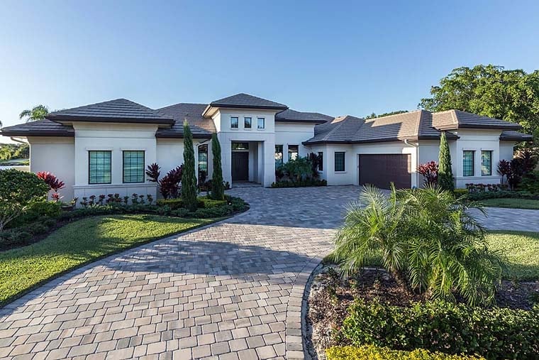 Florida, Mediterranean Plan with 3662 Sq. Ft., 3 Bedrooms, 5 Bathrooms, 3 Car Garage Elevation