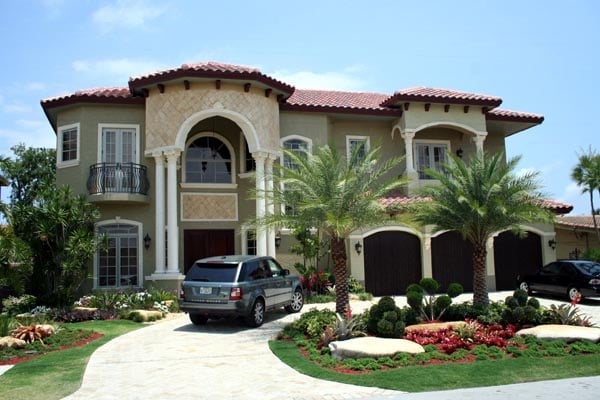 Florida Plan with 5743 Sq. Ft., 5 Bedrooms, 6 Bathrooms, 3 Car Garage Picture 8