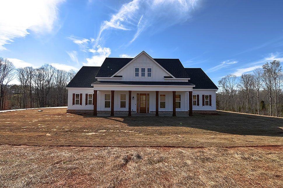 Country, Farmhouse, One-Story, Traditional Plan with 2390 Sq. Ft., 4 Bedrooms, 3 Bathrooms, 2 Car Garage Picture 23