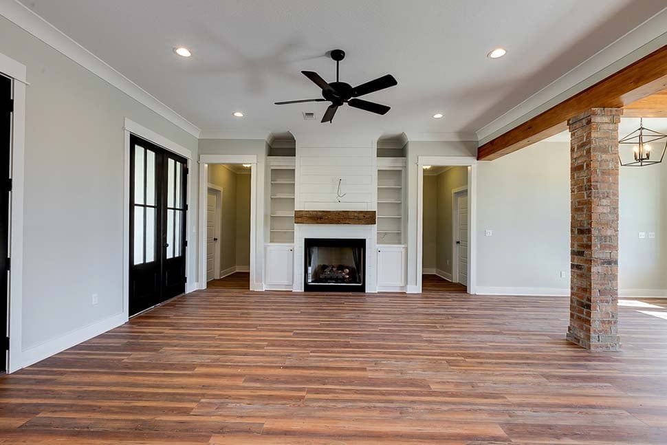 Gallery Picture 9