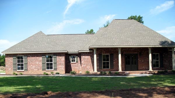 Country, Southern, Traditional Plan with 1635 Sq. Ft., 3 Bedrooms, 2 Bathrooms, 2 Car Garage Picture 7