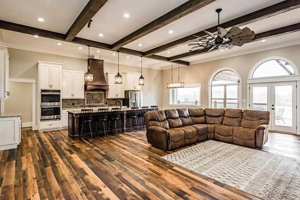 Cottage, Country, Craftsman Plan with 3145 Sq. Ft., 4 Bedrooms, 4 Bathrooms, 3 Car Garage Picture 6
