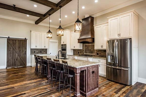 Cottage, Country, Craftsman Plan with 3145 Sq. Ft., 4 Bedrooms, 4 Bathrooms, 3 Car Garage Picture 8