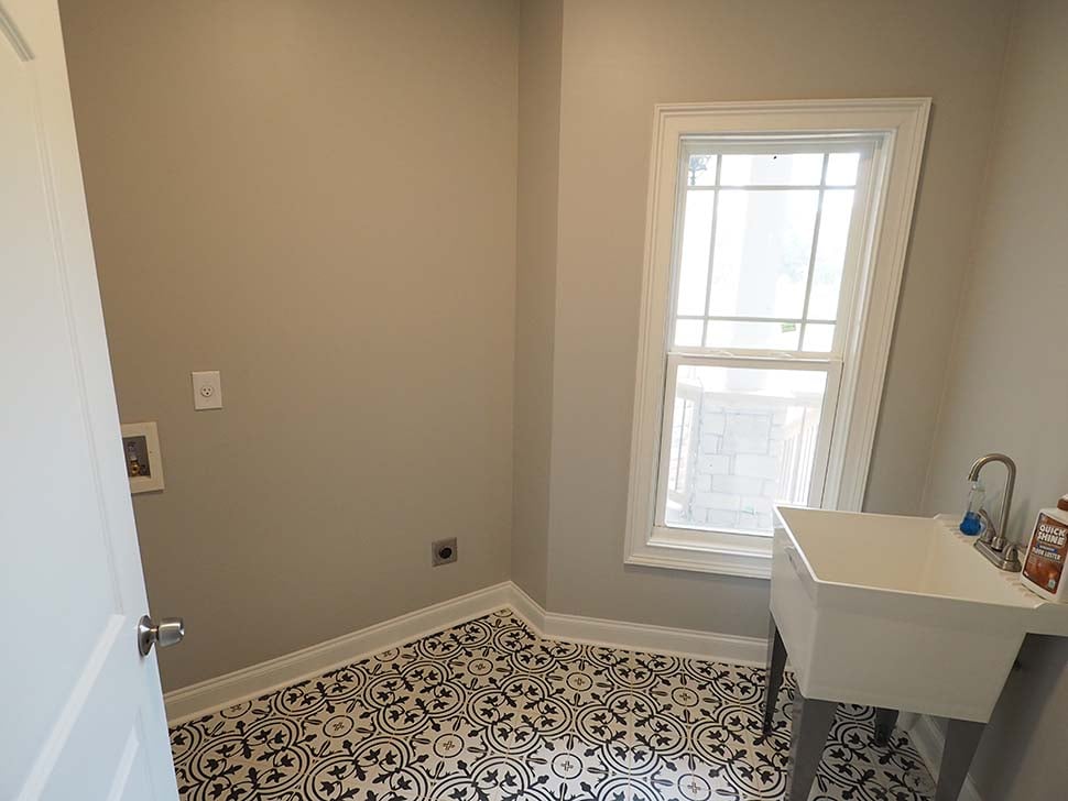 Gallery Picture 18