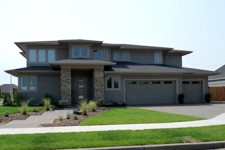 Contemporary, Craftsman Plan with 3109 Sq. Ft., 4 Bedrooms, 3 Bathrooms, 2 Car Garage Picture 16