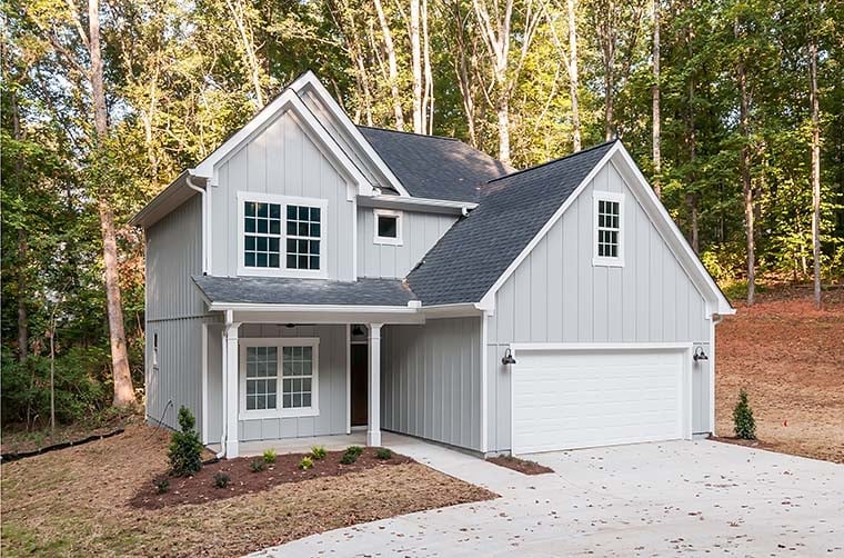 Country, Southern, Traditional Plan with 1460 Sq. Ft., 3 Bedrooms, 3 Bathrooms, 2 Car Garage Picture 6