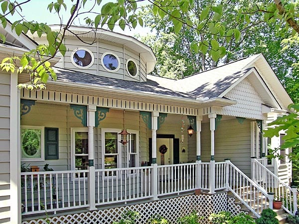 Victorian Plan with 1466 Sq. Ft., 3 Bedrooms, 2 Bathrooms, 2 Car Garage Picture 3