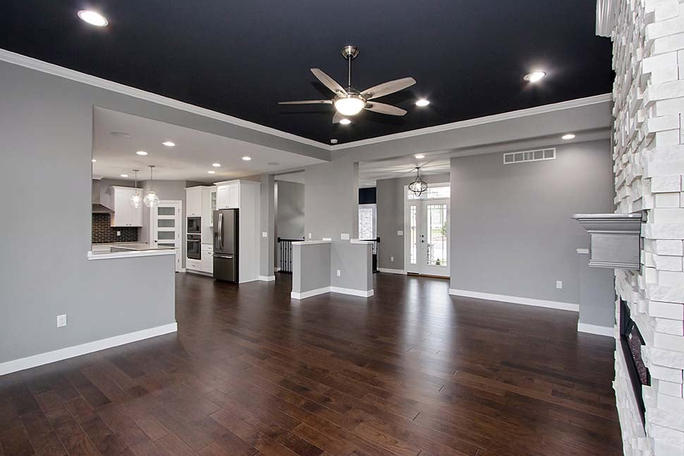 Gallery Picture 12