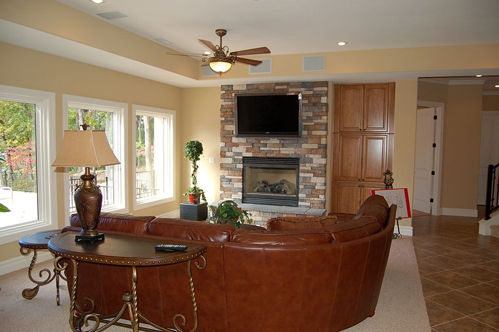 Gallery Picture 23