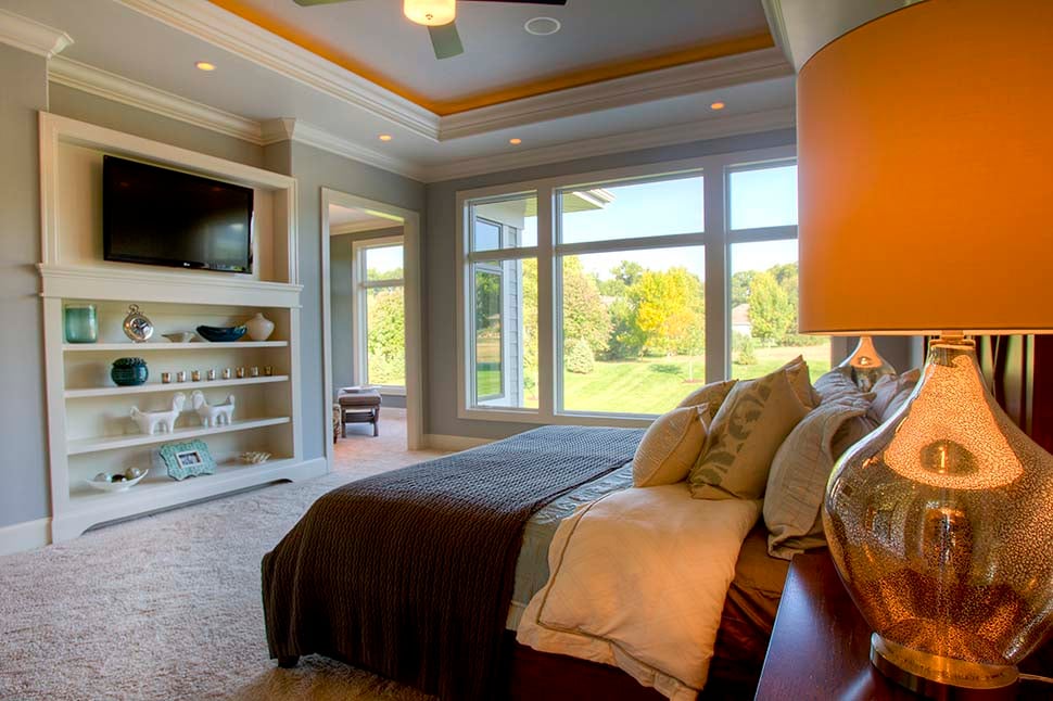 Contemporary, Prairie Style Plan with 6114 Sq. Ft., 4 Bedrooms, 6 Bathrooms, 4 Car Garage Picture 15