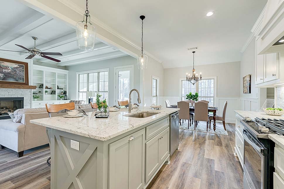Country, Farmhouse, Traditional Plan with 2095 Sq. Ft., 4 Bedrooms, 2 Bathrooms, 2 Car Garage Picture 12