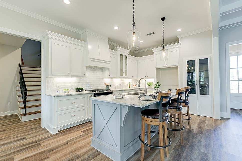 Country, Farmhouse, Traditional Plan with 2095 Sq. Ft., 4 Bedrooms, 2 Bathrooms, 2 Car Garage Picture 10