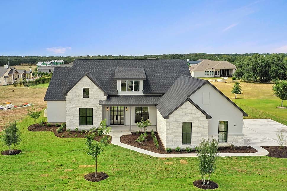 Craftsman, Farmhouse, Traditional Plan with 3055 Sq. Ft., 4 Bedrooms, 4 Bathrooms, 3 Car Garage Picture 9
