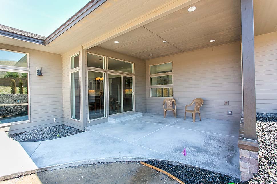 Gallery Picture 17