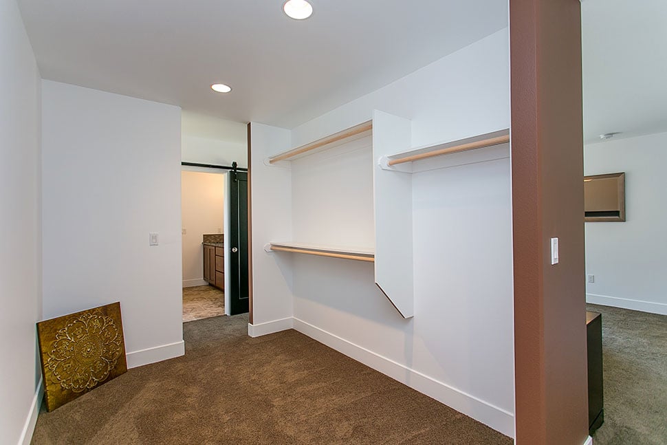 Gallery Picture 23