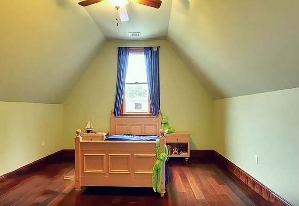 Gallery Picture 15