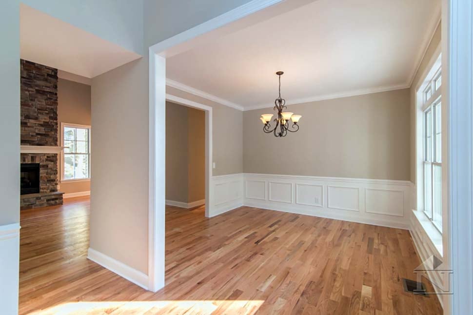 European, Traditional Plan with 2163 Sq. Ft., 4 Bedrooms, 3 Bathrooms, 2 Car Garage Picture 15