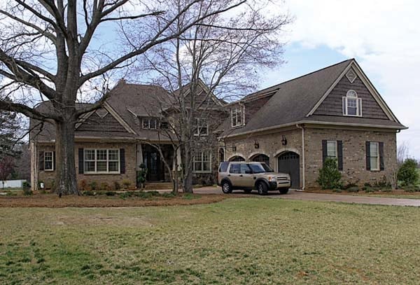 Cottage, Craftsman Plan with 6589 Sq. Ft., 5 Bedrooms, 7 Bathrooms, 2 Car Garage Elevation