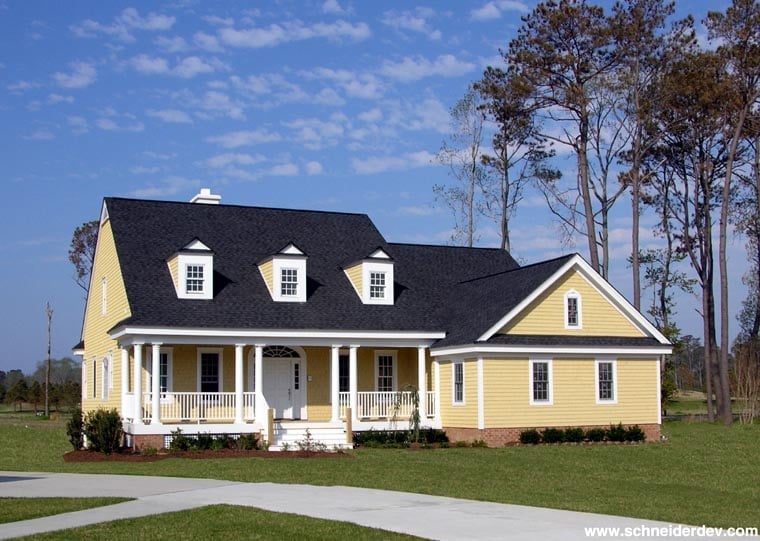 Colonial, Cottage, Country, Southern Plan with 2272 Sq. Ft., 4 Bedrooms, 4 Bathrooms, 2 Car Garage Picture 8
