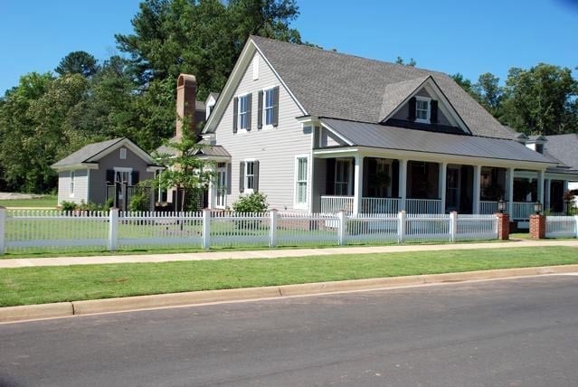 Cottage, Country, Farmhouse, Traditional Plan with 2479 Sq. Ft., 3 Bedrooms, 4 Bathrooms, 2 Car Garage Picture 7