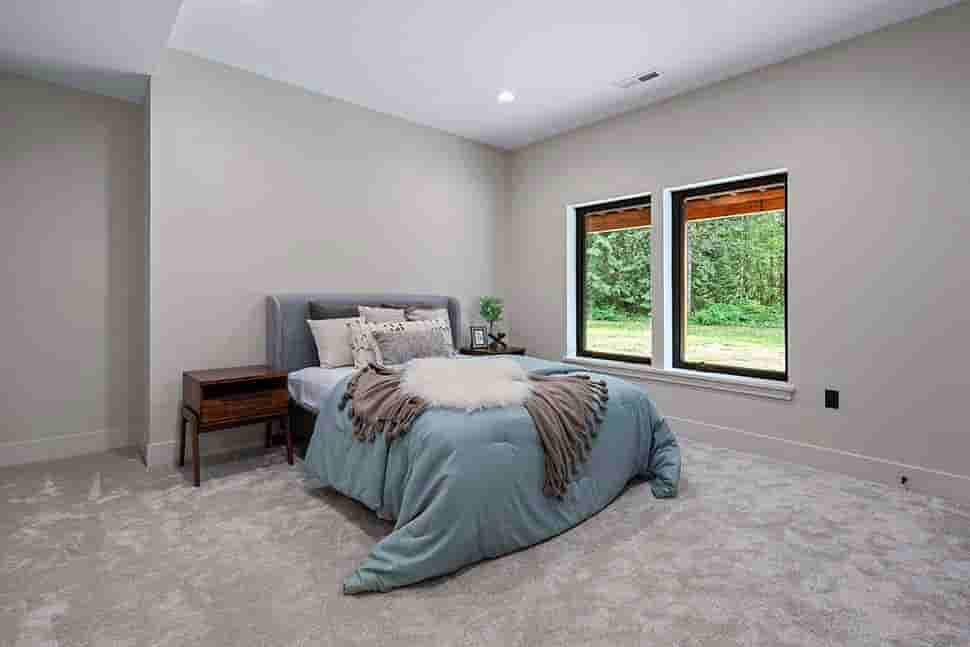 Gallery Picture 18