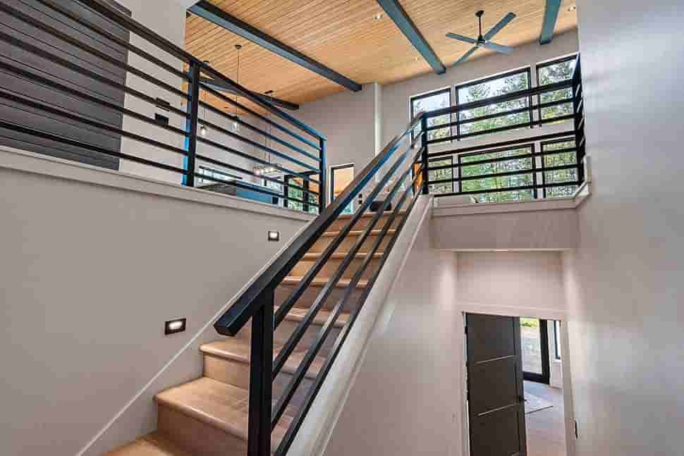 Gallery Picture 8