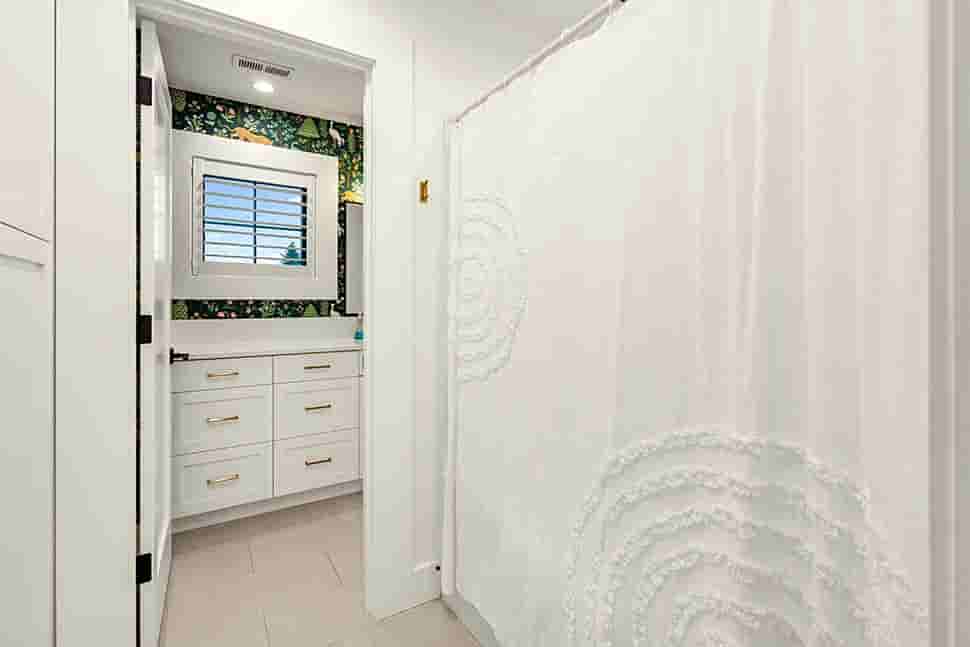 Gallery Picture 43