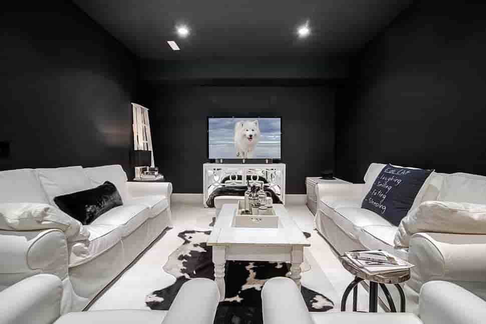 Gallery Picture 44